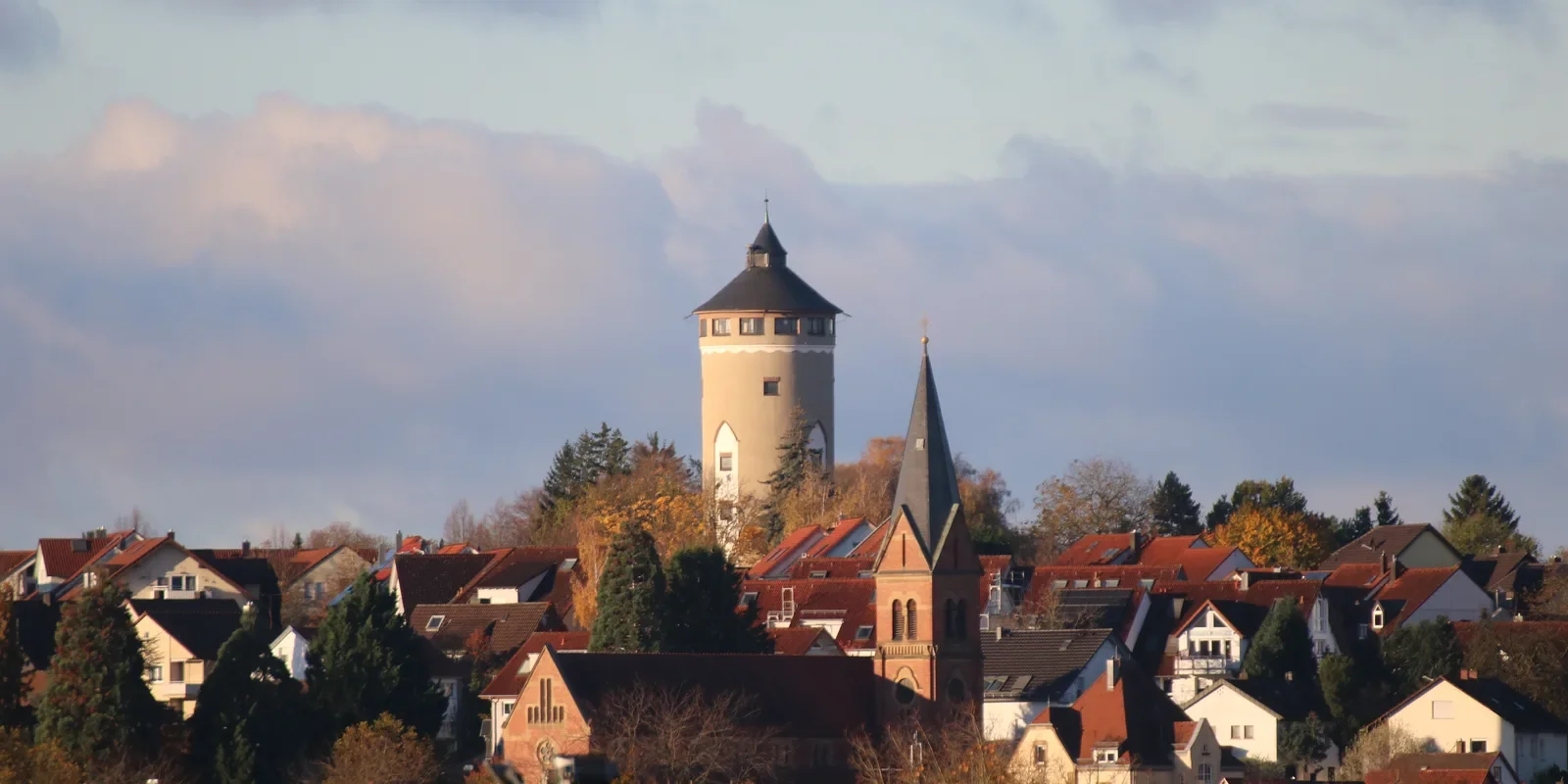 Stadtansicht Heilbronn mit Wasserturm – Bodenrichtwertzonen im Stadtkreis